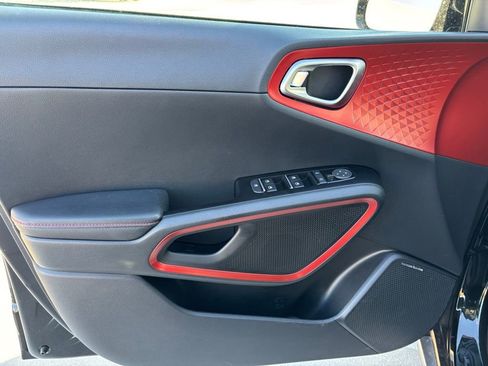 Used 2023 Kia Soul GT-Line w/ GT-Line Technology Package image 20