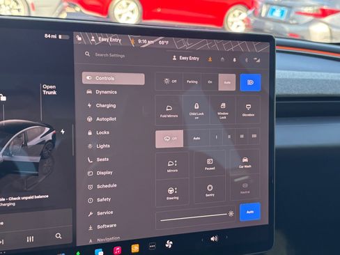 Used 2025 Tesla Model 3 image 28