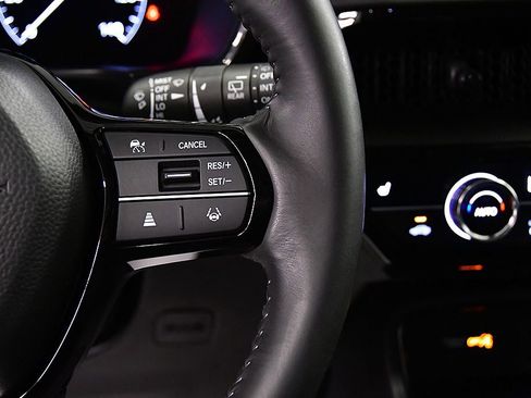 Used 2023 Honda CR-V EX-L image 18