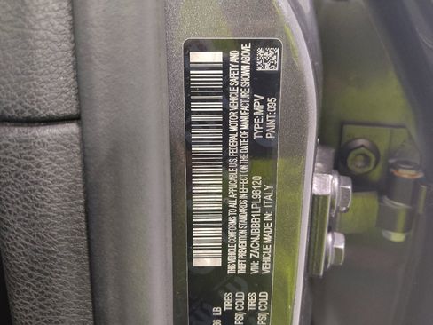 Used 2020 Jeep Renegade Latitude AWD/4WD image 33