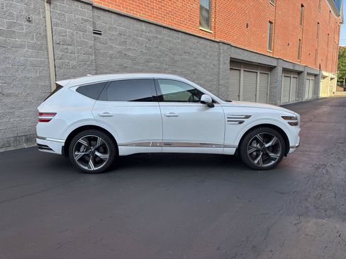 Used 2025 Genesis GV80 3.5T Prestige AWD/4WD image 2
