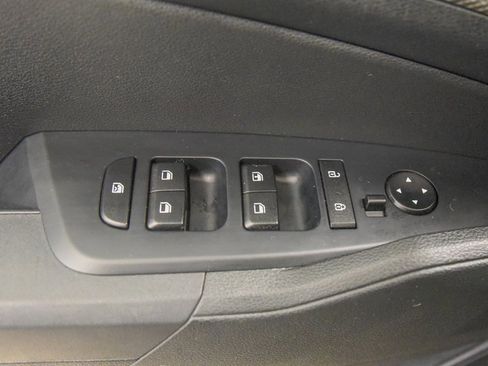 Used 2023 Kia Sportage LX image 15