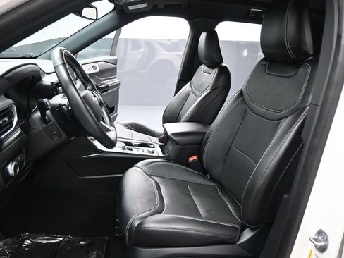 Certified 2022 Ford Explorer ST w/ Equipment Group 401A image 10