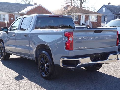 Used 2024 Chevrolet Silverado 1500 LT image 2