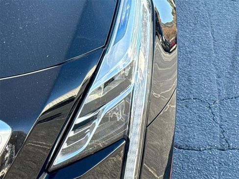 Used 2018 Cadillac CT6 Platinum image 2