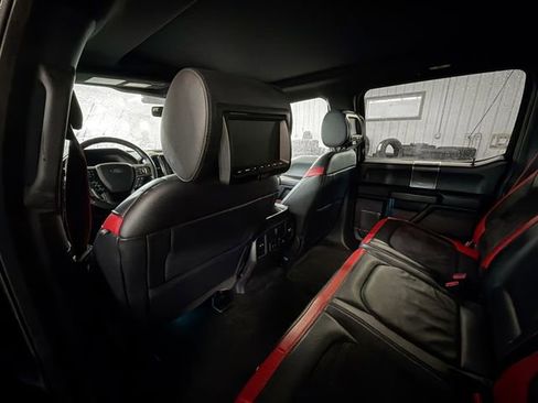 Used 2017 Ford F150 Lariat image 9