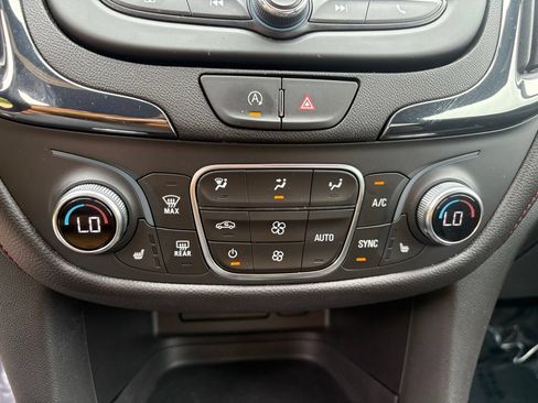 Used 2024 Chevrolet Equinox RS AWD/4WD image 4