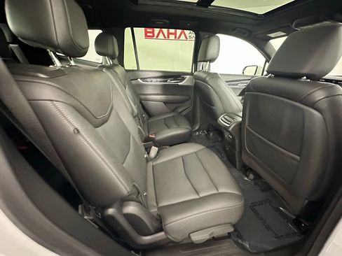 Used 2023 Cadillac XT6 Premium Luxury image 24