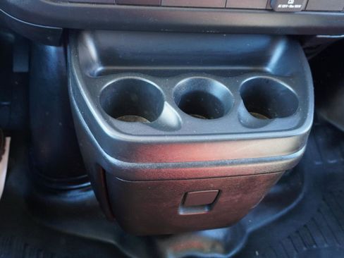 Used 2024 GMC Savana 2500 w/ Driver Convenience Package image 12