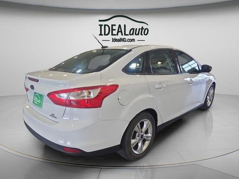 Used 2014 Ford Focus SE w/ SE Winter Package image 17
