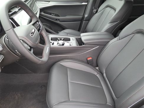 New 2025 Jeep Wagoneer S Limited image 15