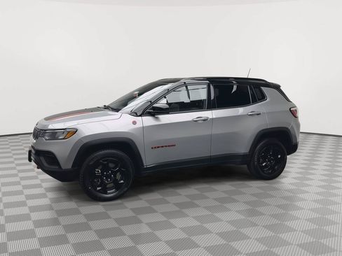 Used 2023 Jeep Compass Trailhawk AWD/4WD image 31