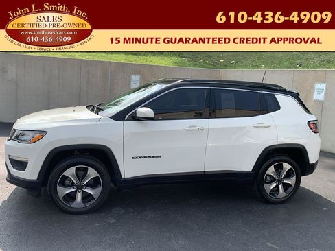Used 2018 Jeep Compass Latitude w/ Popular Equipment Group AWD/4WD image 1