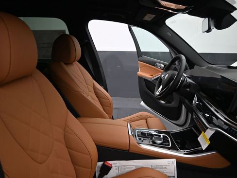New 2026 BMW X5 xDrive50e AWD/4WD image 21