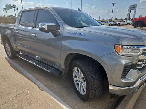 Used 2023 Chevrolet Silverado 1500 LTZ AWD/4WD image 3