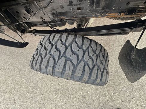 Used 2003 Chevrolet Silverado 2500 LT image 17