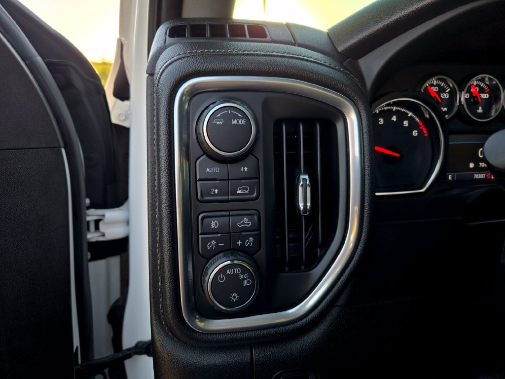 Used 2020 Chevrolet Silverado 1500 RST w/ All-Star Edition AWD/4WD image 16