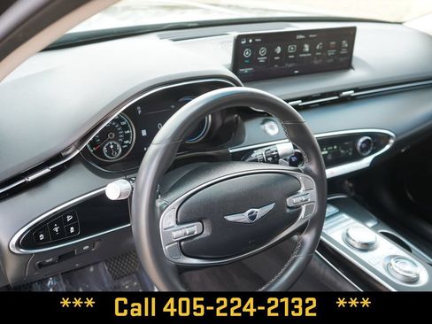 Used 2025 Genesis GV70 2.5T AWD/4WD image 16