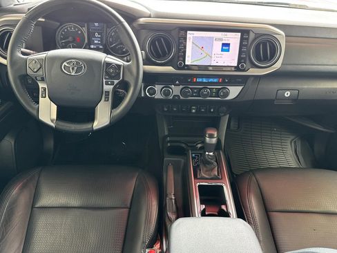 Certified 2018 Toyota Tacoma Limited AWD/4WD image 18