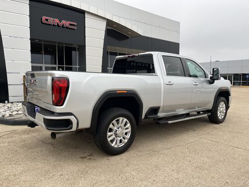 Used 2023 GMC Sierra 2500 Denali image 3