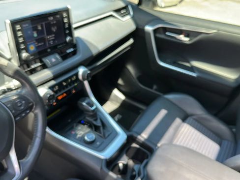 Used 2020 Toyota RAV4 XSE AWD/4WD image 14