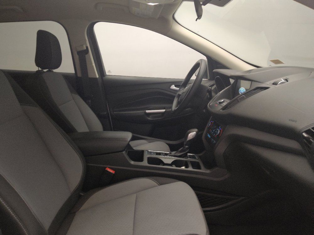 Used 2019 Ford Escape SE FWD image 21