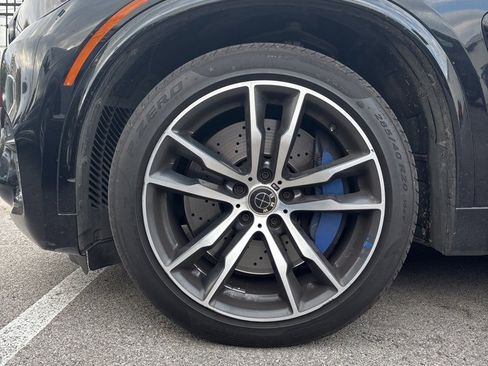 Used 2016 BMW X5 M image 5