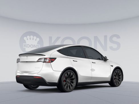 Used 2021 Tesla Model Y Performance image 4