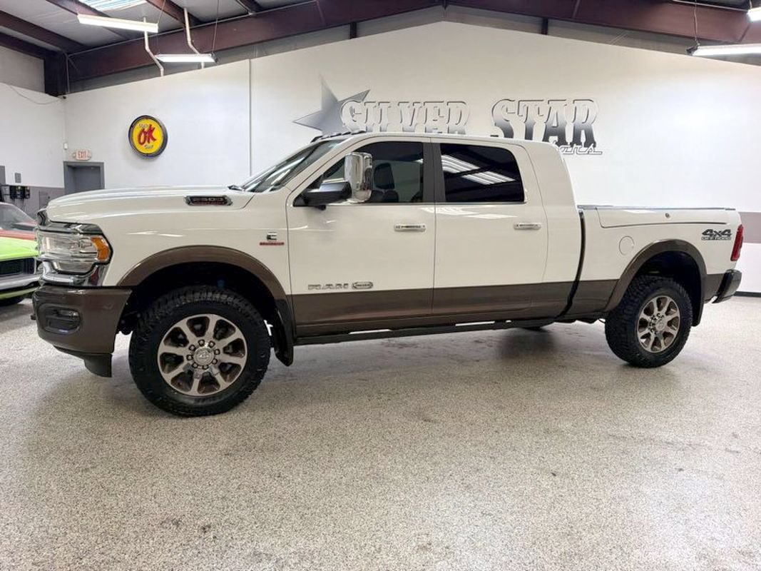 Used 2022 RAM 2500 Limited AWD/4WD image 2