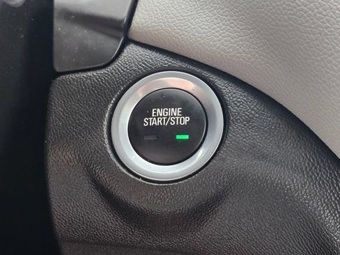 Used 2020 Chevrolet Equinox LT AWD/4WD image 36