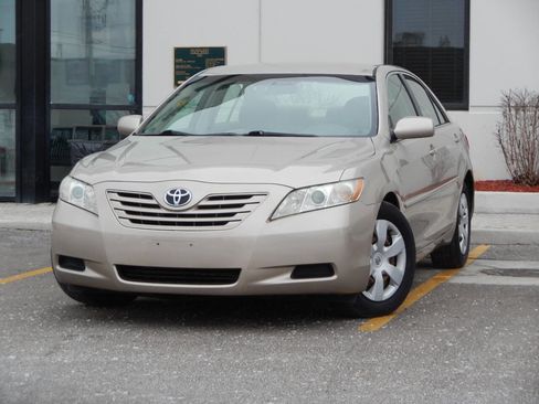 Used 2007 Toyota Camry LE image 3
