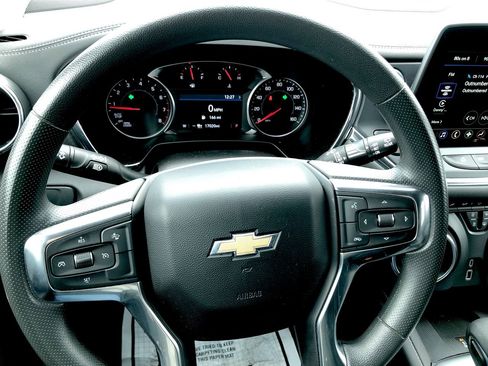 Used 2024 Chevrolet Blazer LT w/ Convenience Package image 16