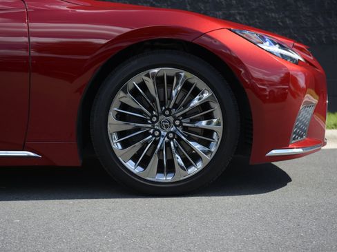 Used 2023 Lexus LS 500 w/ Interior Upgrade Package RWD image 42