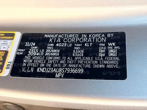 Used 2025 Kia Soul LX w/ LX Technology Package FWD image 31