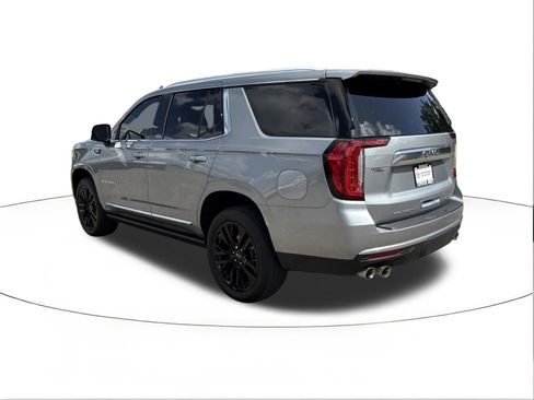 Used 2024 GMC Yukon Denali AWD/4WD image 5