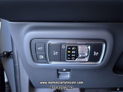 New 2026 Lincoln Nautilus Reserve image 22