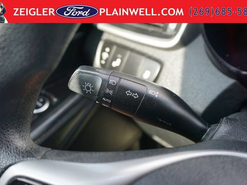 Used 2019 Kia Sorento FWD image 23
