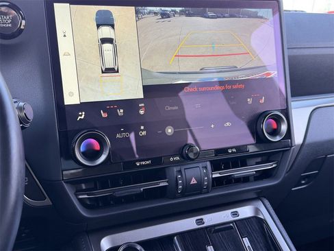 Used 2026 Lexus GX 550 image 18