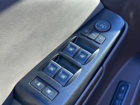 Used 2020 GMC Yukon Denali w/ Denali Ultimate Package image 19