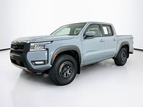 Used 2025 Nissan Frontier PRO-4X w/ Interior Protection Package AWD/4WD image 3