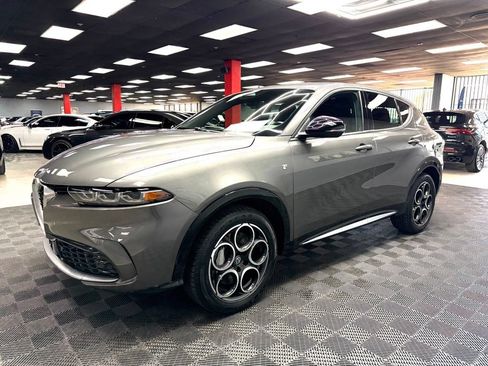 Used 2024 Alfa Romeo Tonale Ti AWD/4WD image 8