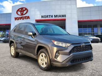 Used 2021 Toyota RAV4 XLE FWD video 1