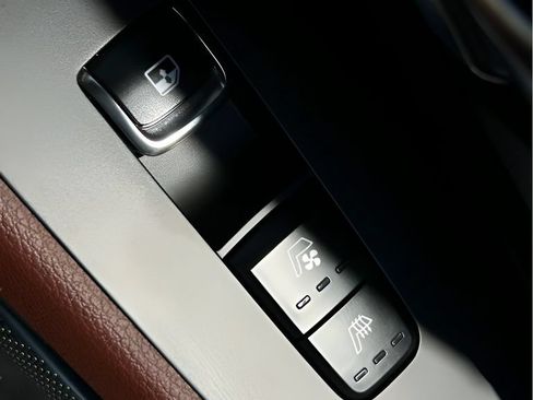 Used 2025 Kia Telluride SX Prestige AWD/4WD image 26