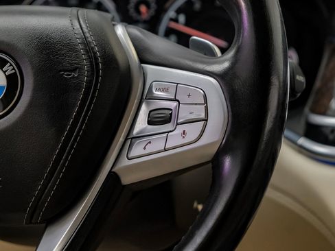 Used 2016 BMW 740i w/ Executive Package image 21