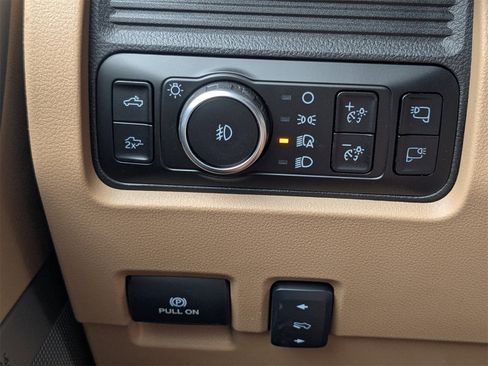 New 2025 Ford F350 Lariat w/ Lariat Ultimate Package image 25