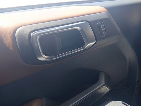 Used 2023 Ford Bronco Outer Banks image 21