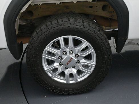 Used 2024 GMC Sierra 2500 SLE w/ SLE Convenience Package image 32