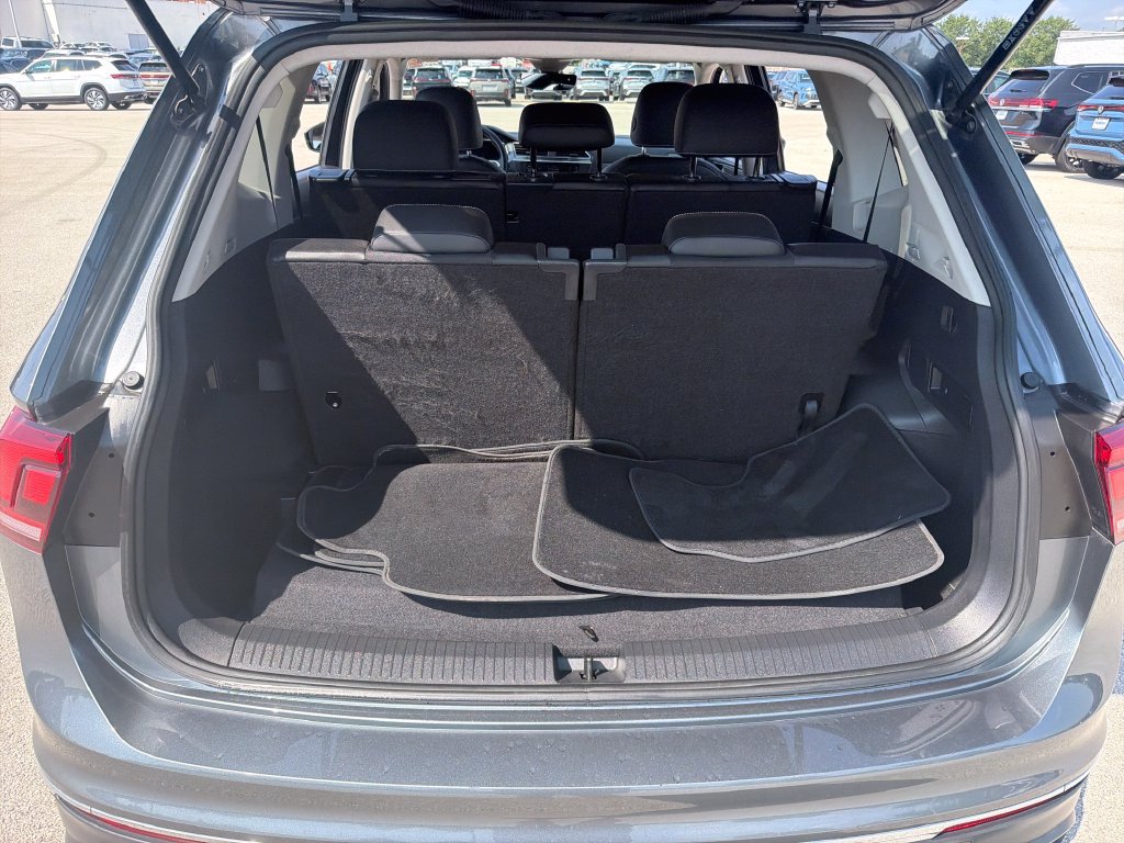 Certified 2023 Volkswagen Tiguan SE FWD image 29