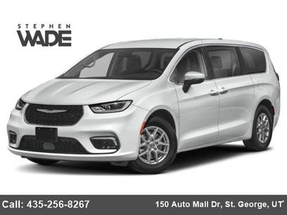Used 2024 Chrysler Pacifica Touring-L