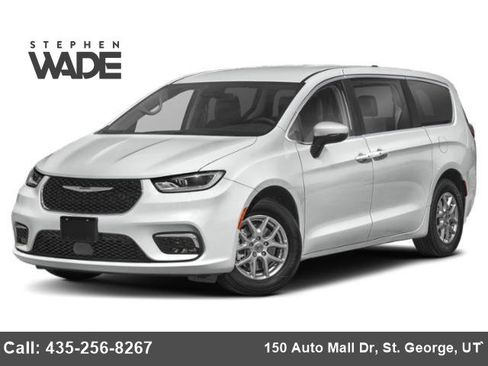 Used 2024 Chrysler Pacifica Touring-L FWD image 1